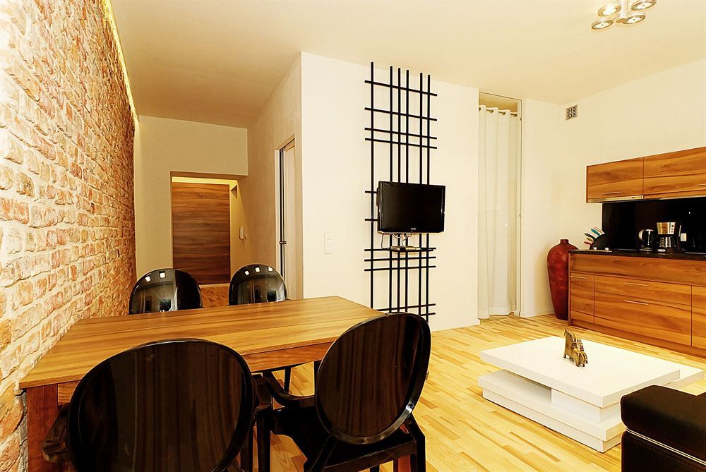 Only Krakow Apartments Extérieur photo