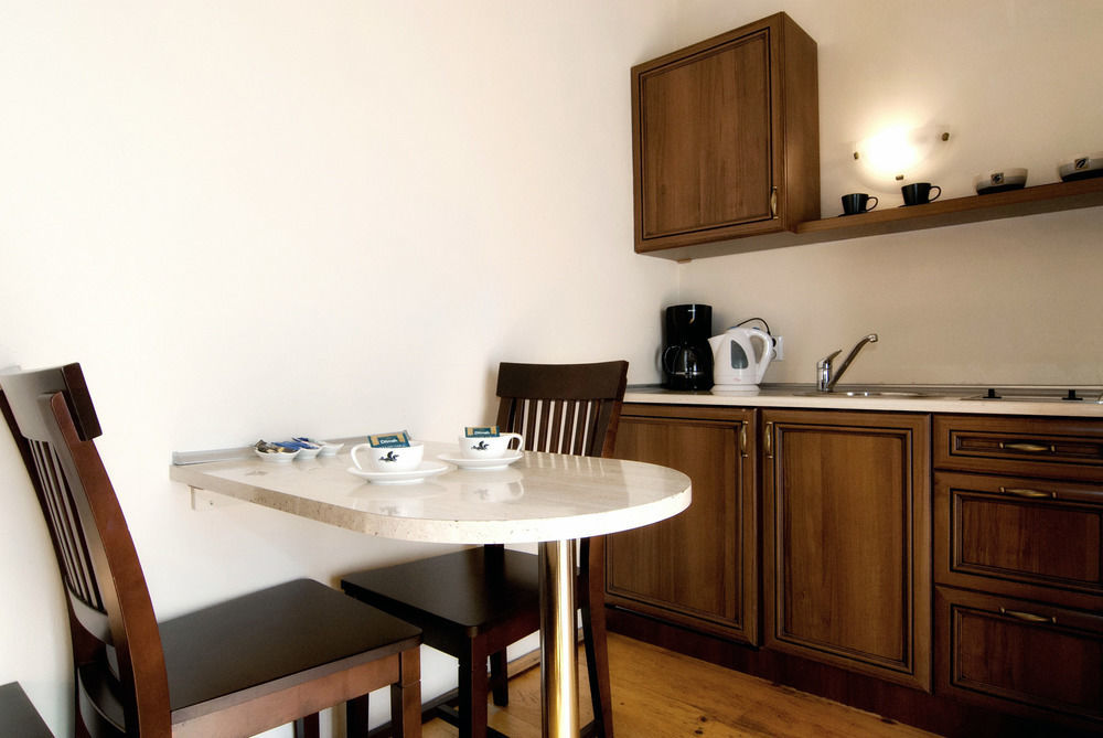 Only Krakow Apartments Extérieur photo